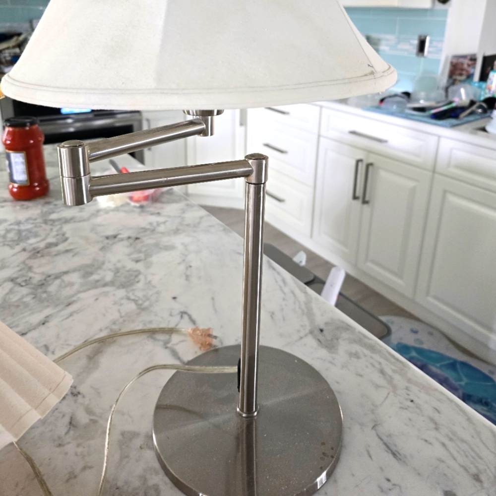 Allen & Roth  Table swing arm brushed satin Lamp